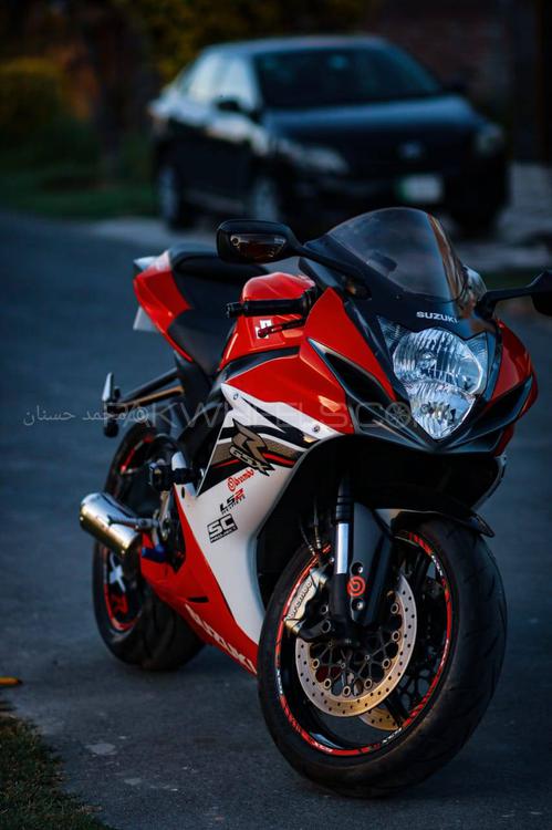 سوزوکی GSX-R600 2013 for Sale سوزوکی GSX-R600 2013 for Sale Image-2