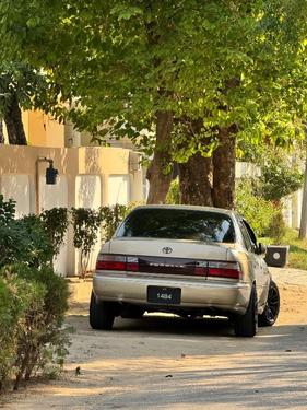 Toyota Corolla - 2000