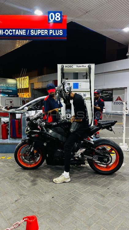 Honda CBR 1000RR - 2009 Haziq farooq Image-1