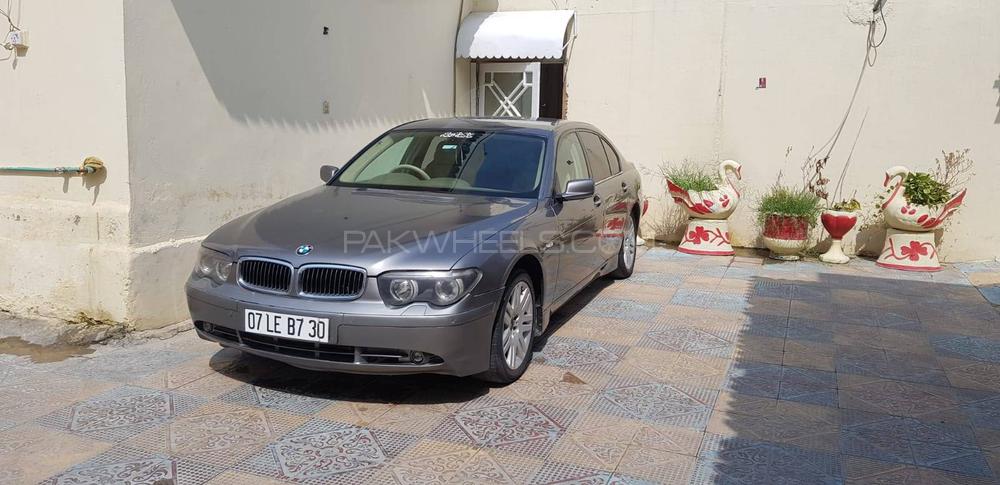 BMW 7 Series 2004 for Sale in Mardan Image-1