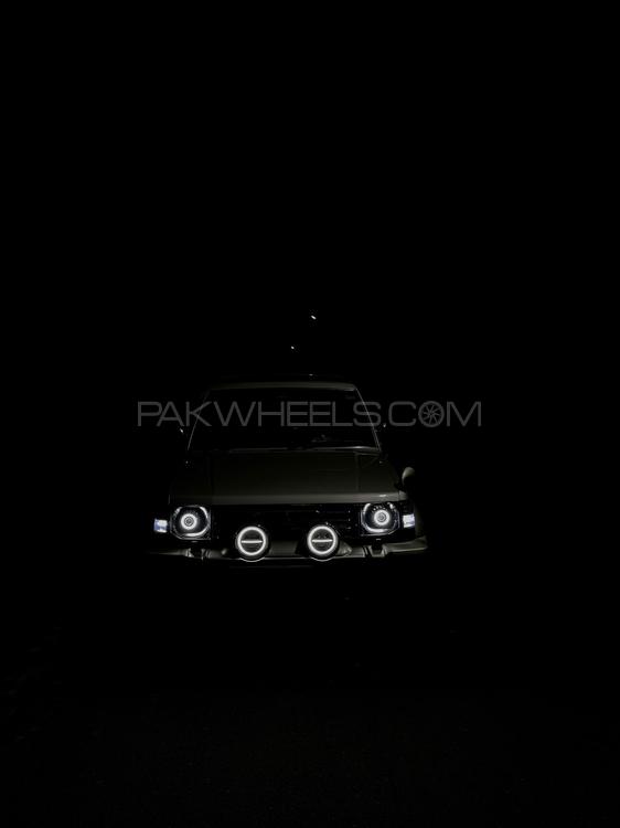 Mitsubishi Pajero - 1993 reacher  Image-1