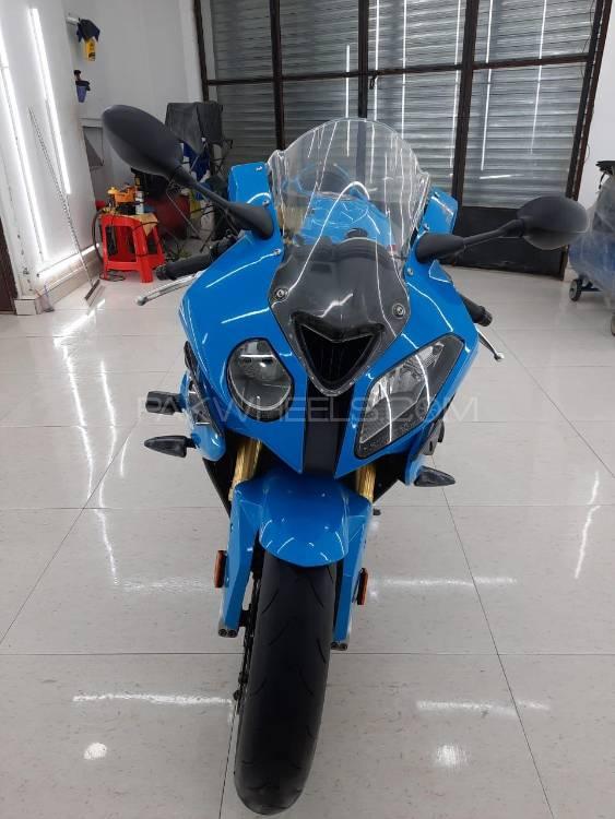 BMW S1000RR - 2012  Image-1