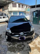 Toyota Prius S Touring Selection 1.8 2012 for Sale in Islamabad