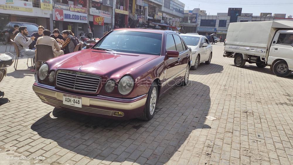 Mercedes Benz E Class 1999 for Sale in Islamabad Image-1