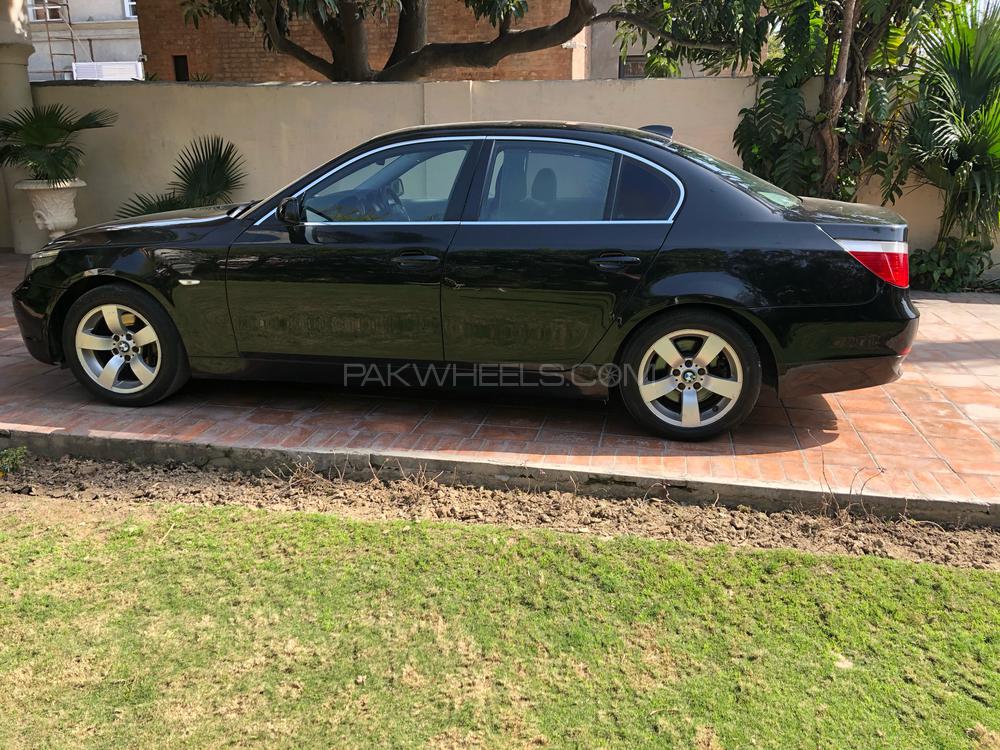 بی ایم ڈبلیو 5 سیریز 2006 for Sale in لاہور بی ایم ڈبلیو 5 سیریز 2006 for Sale in لاہور Image-14