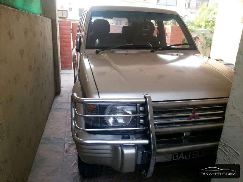 Mitsubishi Pajero 1993 for Sale in Islamabad Image-1