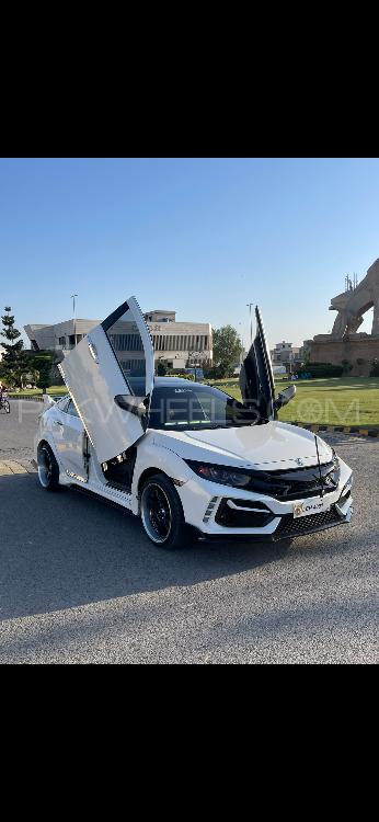 Honda Civic - 2018 Sadam  Image-1