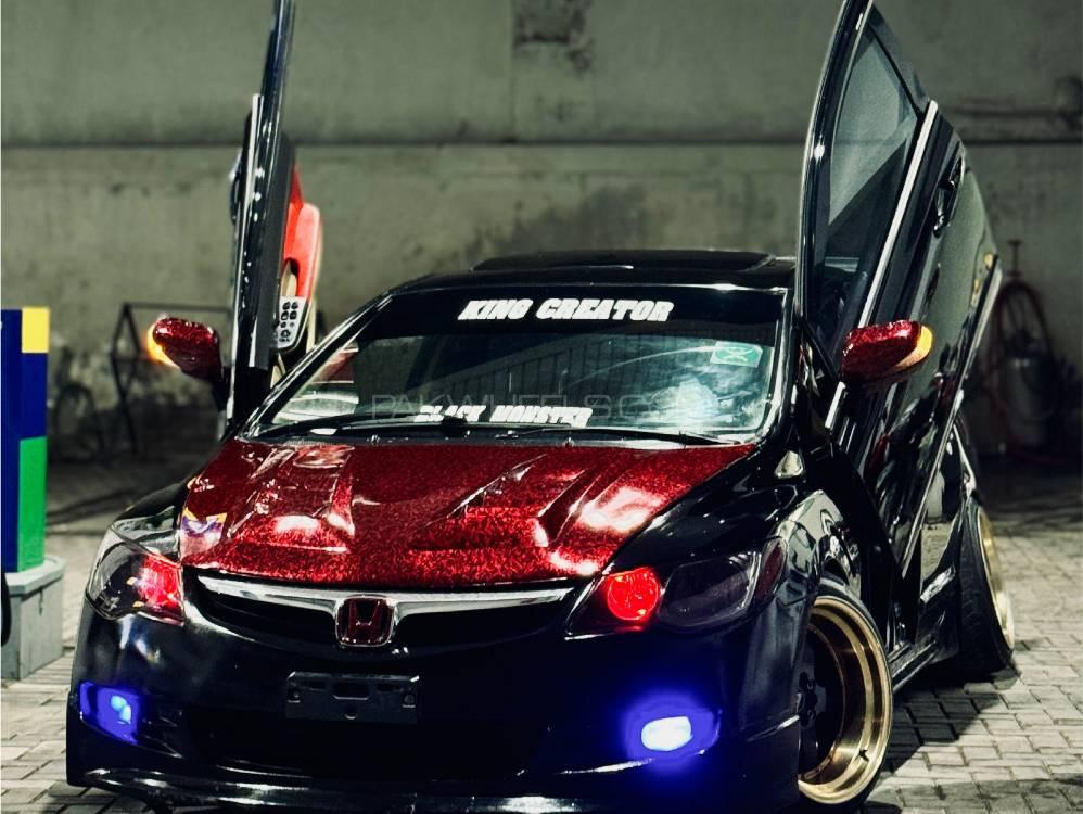 Honda Civic - 2011  Image-1