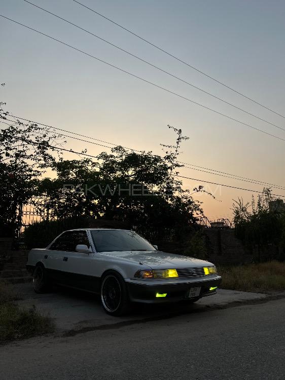Toyota Mark II - 1990 White comet Image-1