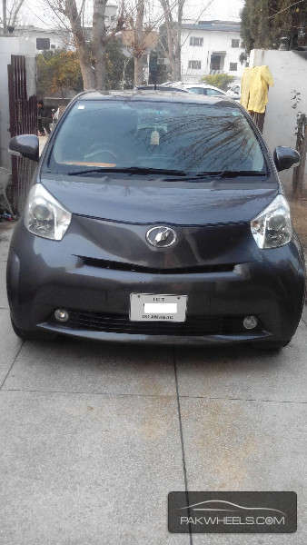 Toyota iQ 2012 for Sale in Islamabad Image-1