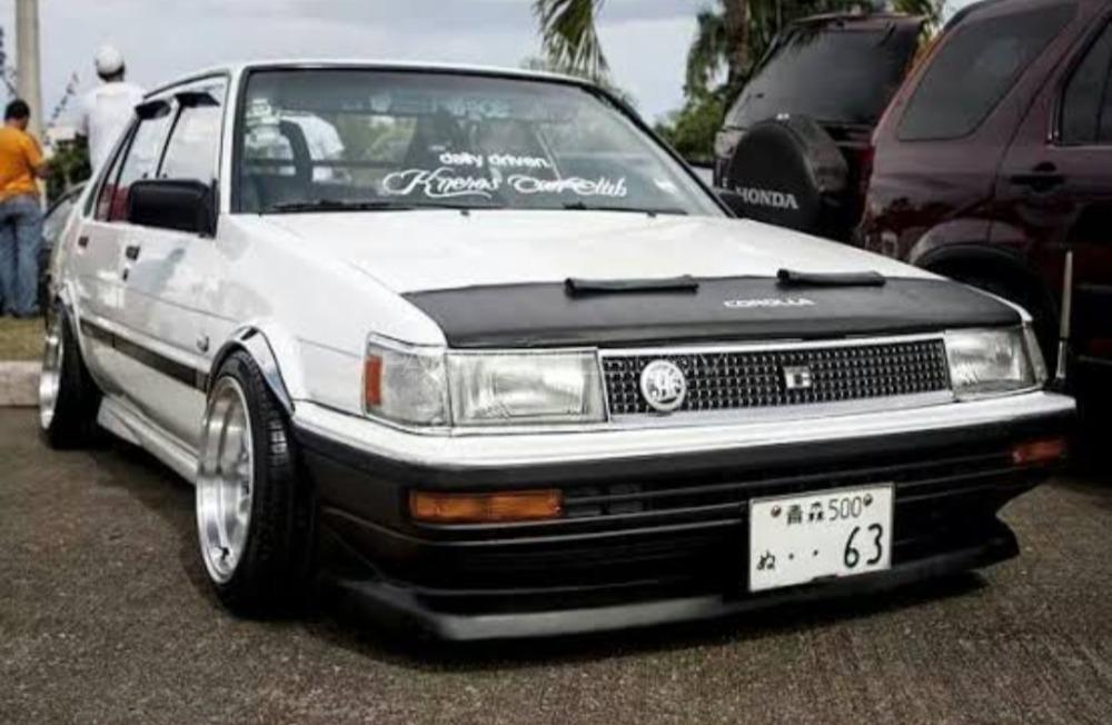 Toyota Corolla - 1986 Red Label Image-1