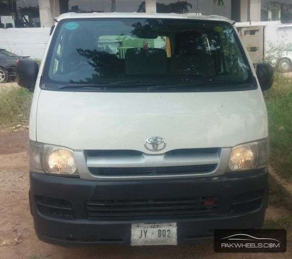 Toyota Hiace 2006 for Sale in Islamabad Image-1