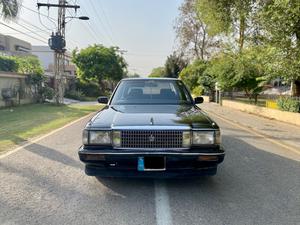 Toyota Crown Royal Saloon 1988 for Sale in Lahore
