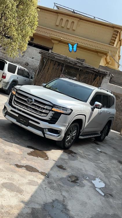 Toyota Land Cruiser - 2023 Lc 300 Image-1