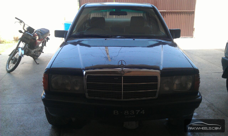 Mercedes Benz C Class 1985 for Sale in Sargodha Image-1