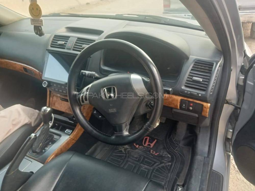 Honda Accord 2004 for Sale in Rajanpur Image-1