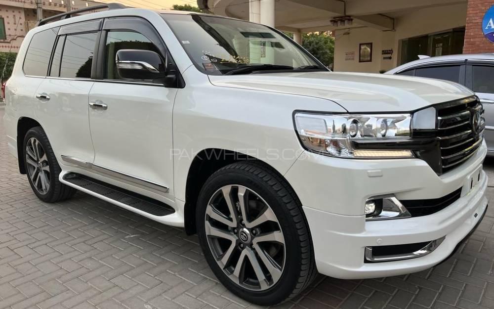 ٹویوٹا لینڈ کروزر 2016 for Sale in لاہور ٹویوٹا لینڈ کروزر 2016 for Sale in لاہور Image-2