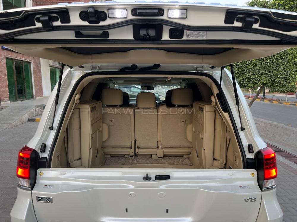 ٹویوٹا لینڈ کروزر 2016 for Sale in لاہور ٹویوٹا لینڈ کروزر 2016 for Sale in لاہور Image-18