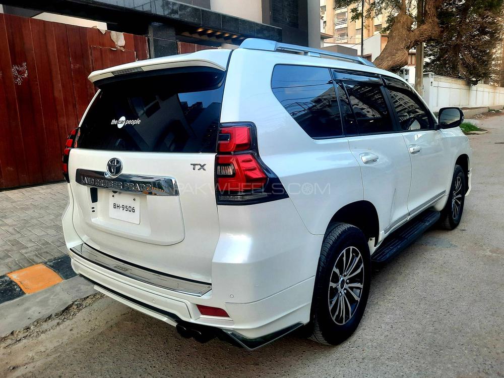 Toyota Prado 2017 for Sale in Karachi Toyota Prado 2017 for Sale in Karachi Image-9