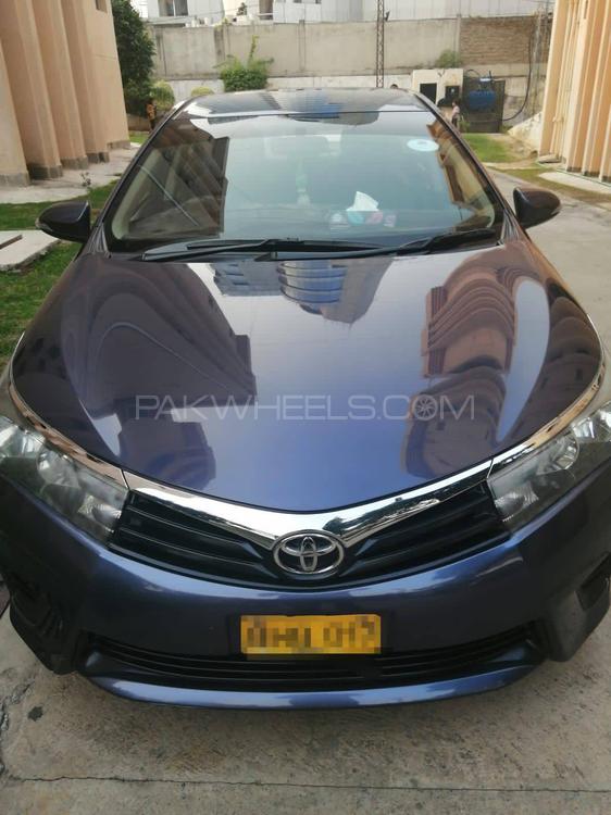 Toyota Corolla 2017 for Sale in Islamabad Image-1