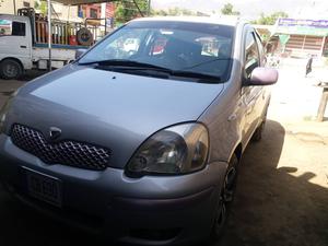 Toyota Vitz F 1.3 2003 for Sale in Islamabad