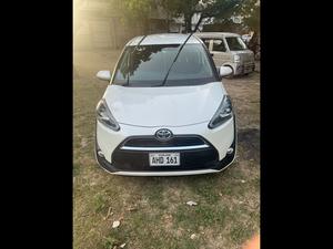 Toyota Sienta 2016 for Sale in Sialkot
