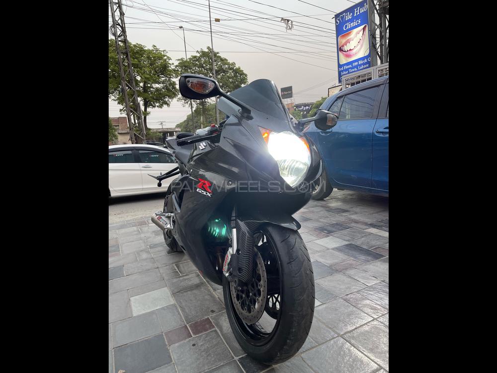 سوزوکی GSX-R600 2013 for Sale سوزوکی GSX-R600 2013 for Sale Image-2