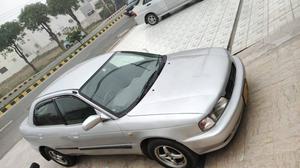 Suzuki Baleno GLi 2000 for Sale in Lahore