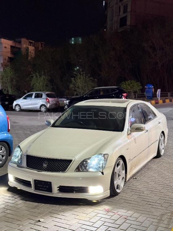 Toyota Crown - 2005  Image-1
