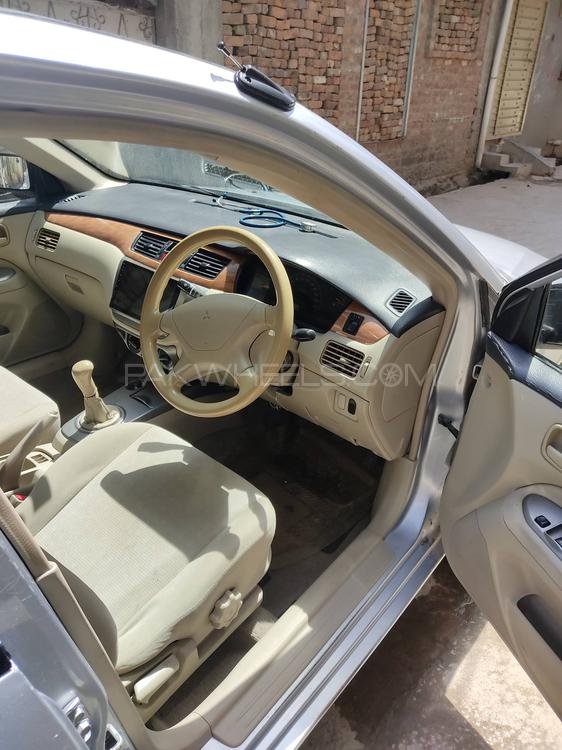 مٹسوبیشی لینسر 2005 for Sale in راولپنڈی مٹسوبیشی لینسر 2005 for Sale in راولپنڈی Image-5