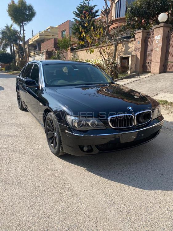 BMW 7 Series 2005 for Sale in Karachi BMW 7 Series 2005 for Sale in Karachi Image-15