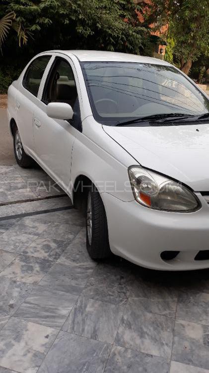 Toyota Platz 2005 for Sale in Lahore Toyota Platz 2005 for Sale in Lahore Image-3