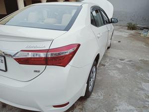 Toyota Corolla XLi Automatic 2020 for Sale in Sara-E-Alamgir