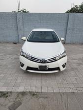 Toyota Corolla Altis CVT-i 1.8 2015 for Sale in Phalia