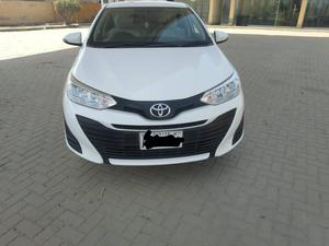 Toyota Yaris GLI MT 1.3 2021 for Sale in Vehari