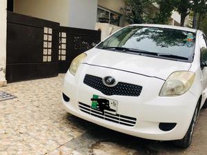 Toyota Vitz F 1.0 2005 for Sale in Faisalabad