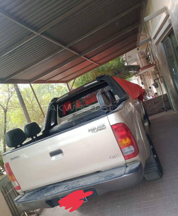Toyota Hilux 2011 for Sale in Sahiwal Image-1