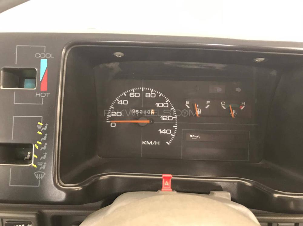 Suzuki Mehran 2011 for Sale in Rawalpindi Suzuki Mehran 2011 for Sale in Rawalpindi Image-8