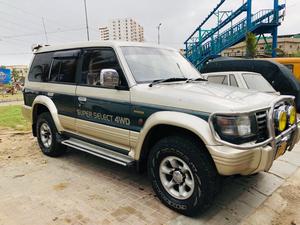 Mitsubishi Pajero Exceed Automatic 2.8D 1993 for Sale in Karachi