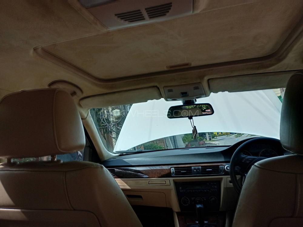 BMW 3 Series 2005 for Sale in Lahore BMW 3 Series 2005 for Sale in Lahore Image-6