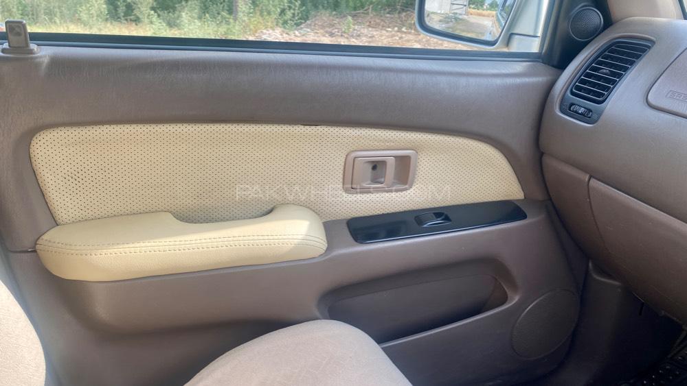 ٹویوٹا سرف 1999 for Sale in گجرانوالہ ٹویوٹا سرف 1999 for Sale in گجرانوالہ Image-13