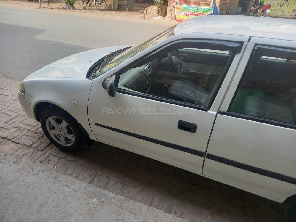 Suzuki Cultus 2005 for Sale in Faisalabad Suzuki Cultus 2005 for Sale in Faisalabad Image-17