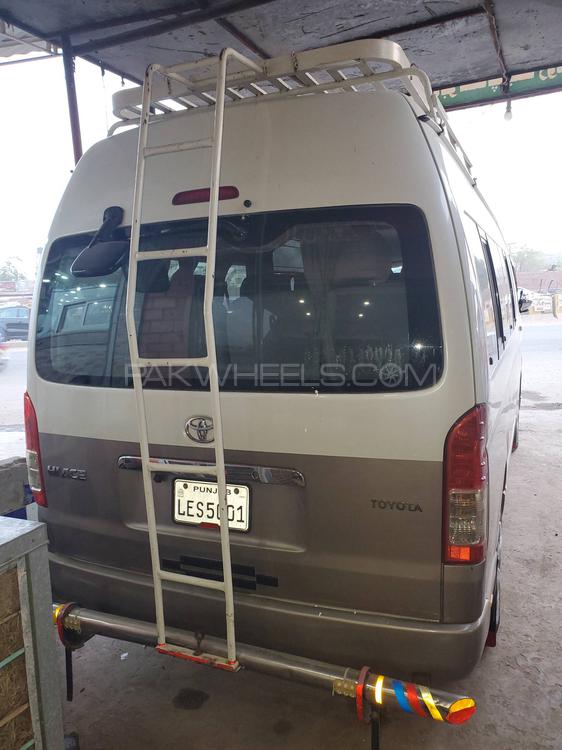 Toyota Hiace 2011 for Sale in Lahore Toyota Hiace 2011 for Sale in Lahore Image-2