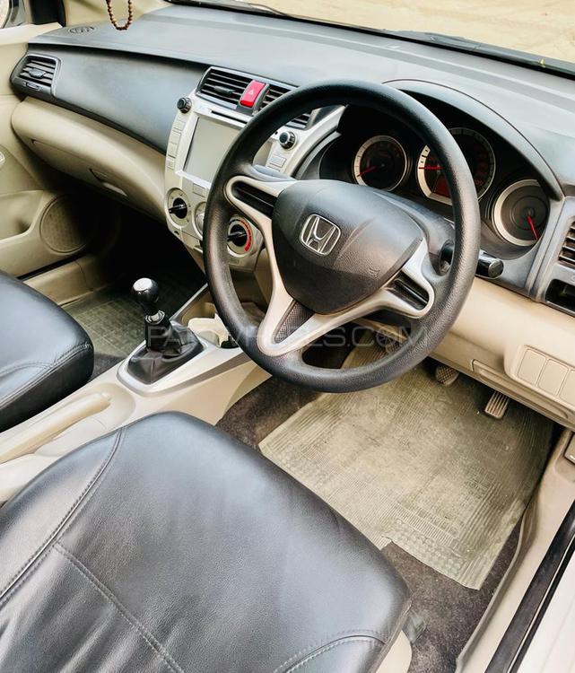 Honda City 2014 for Sale in Rahim Yar Khan Honda City 2014 for Sale in Rahim Yar Khan Image-4