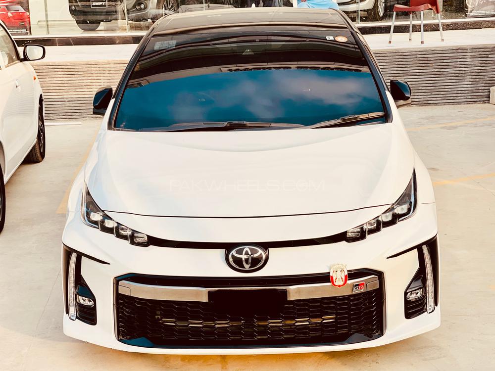 Toyota Prius 2018 for Sale in Karachi Image-1