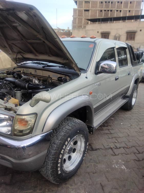ٹویوٹا ہائیلکس 2001 for Sale in مردان ٹویوٹا ہائیلکس 2001 for Sale in مردان Image-7