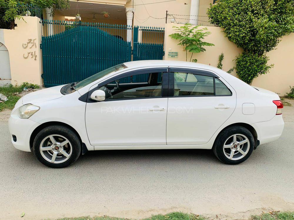 Toyota Belta 2013 for Sale in Lahore Toyota Belta 2013 for Sale in Lahore Image-9