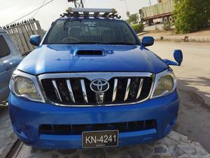 Toyota Hilux D-4D Automatic 2005 for Sale in Peshawar
