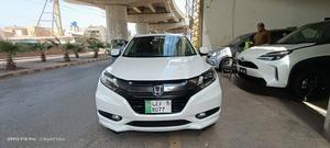Honda Vezel Hybrid Z 2015 for Sale in Multan