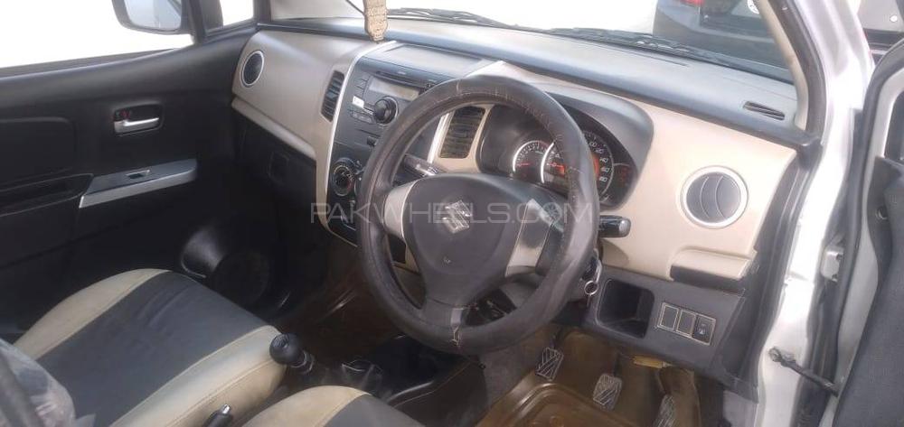 Suzuki Wagon R 2016 for Sale in Karachi Suzuki Wagon R 2016 for Sale in Karachi Image-4